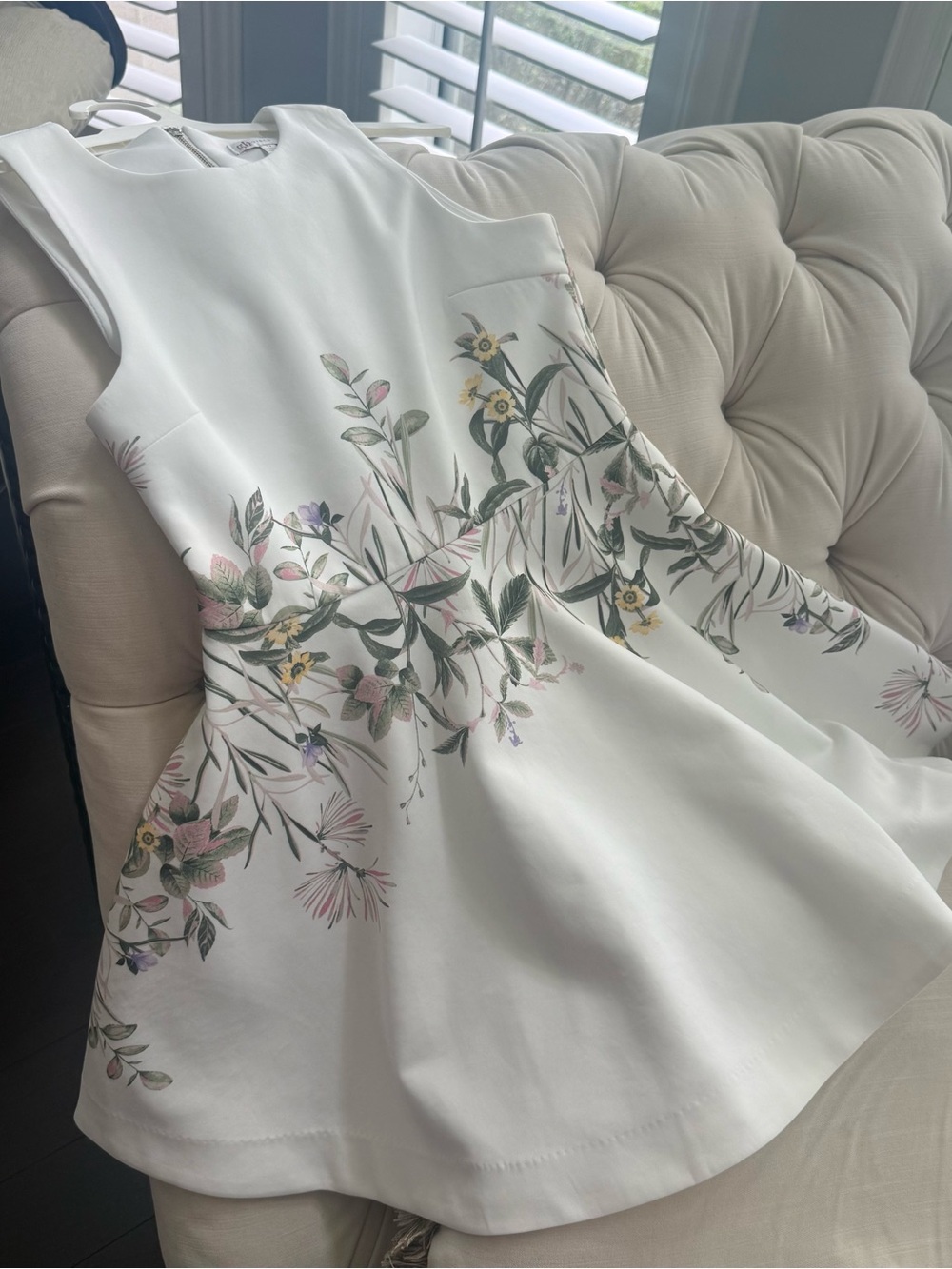 White Floral A-Line Girls' Dress with Delicate Garden Print Size 12